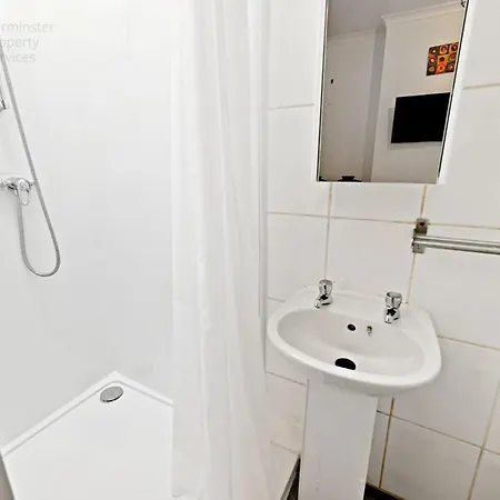 Cosy Tottenham Apartment Sleeps 4 London Exterior photo